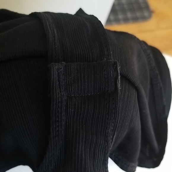 Peekaboo Black Long Sleeve Bodysuit - Picture 5 of 5